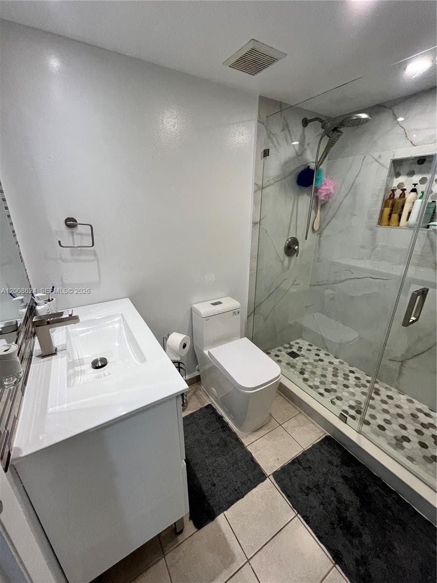 5580 W 26th Ct # 204, Hialeah FL 33016 — 12