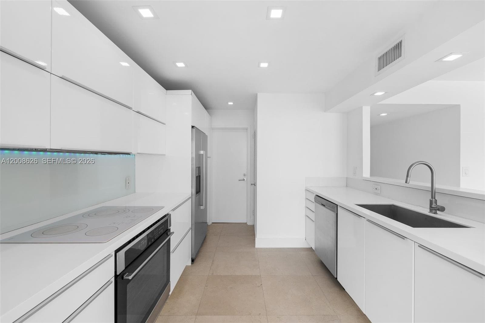1420 Brickell Bay Dr # 1001A, Miami FL 33131 — 14