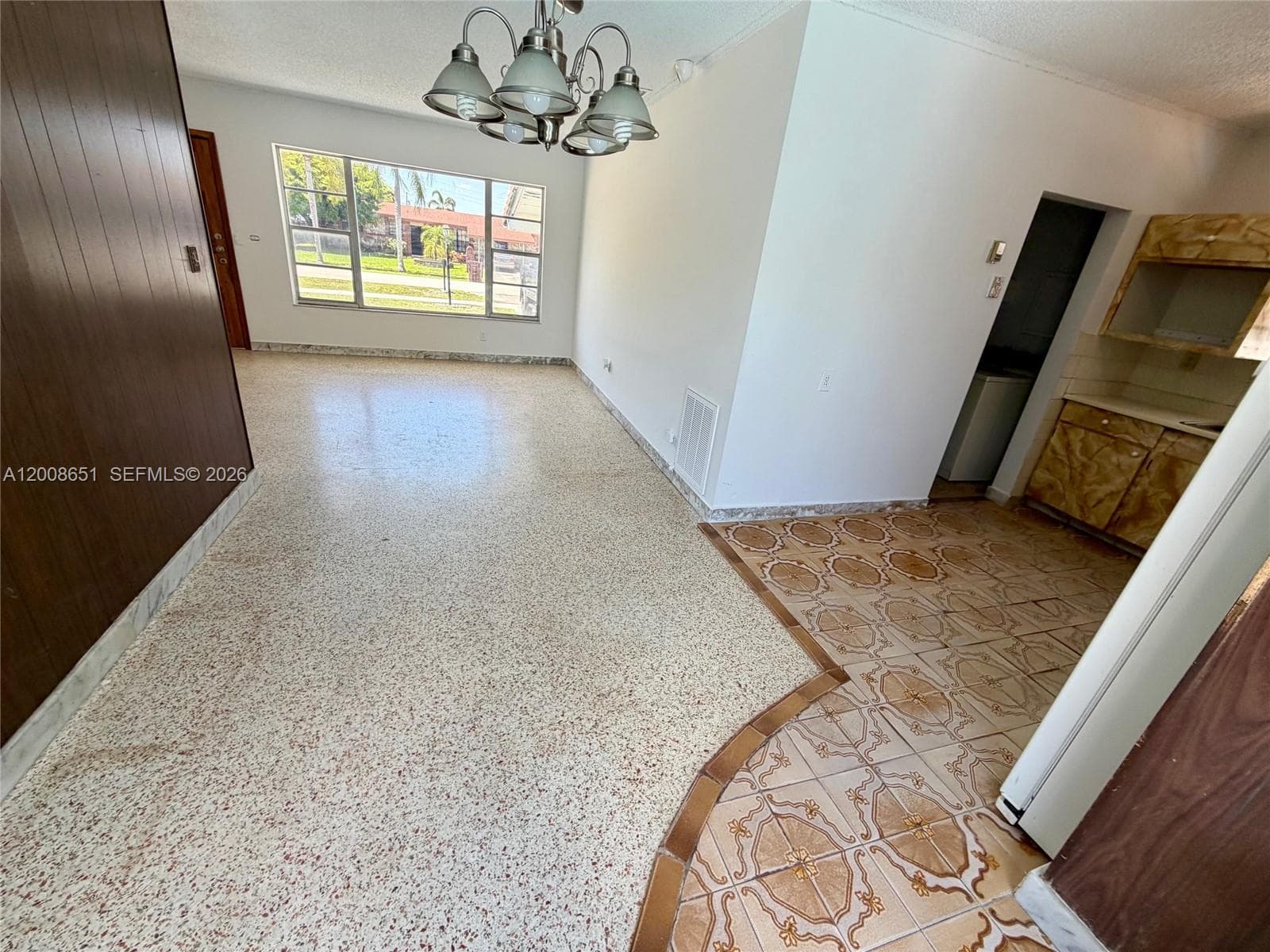 5373 W 10th Ct, Hialeah FL 33012 — 7