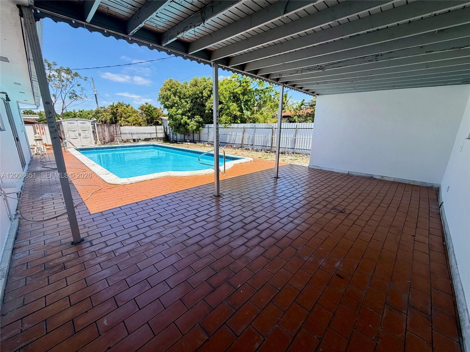 5373 W 10th Ct, Hialeah FL 33012 — 28