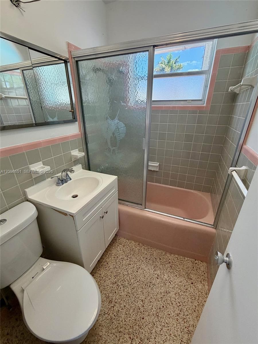 5373 W 10th Ct, Hialeah FL 33012 — 20