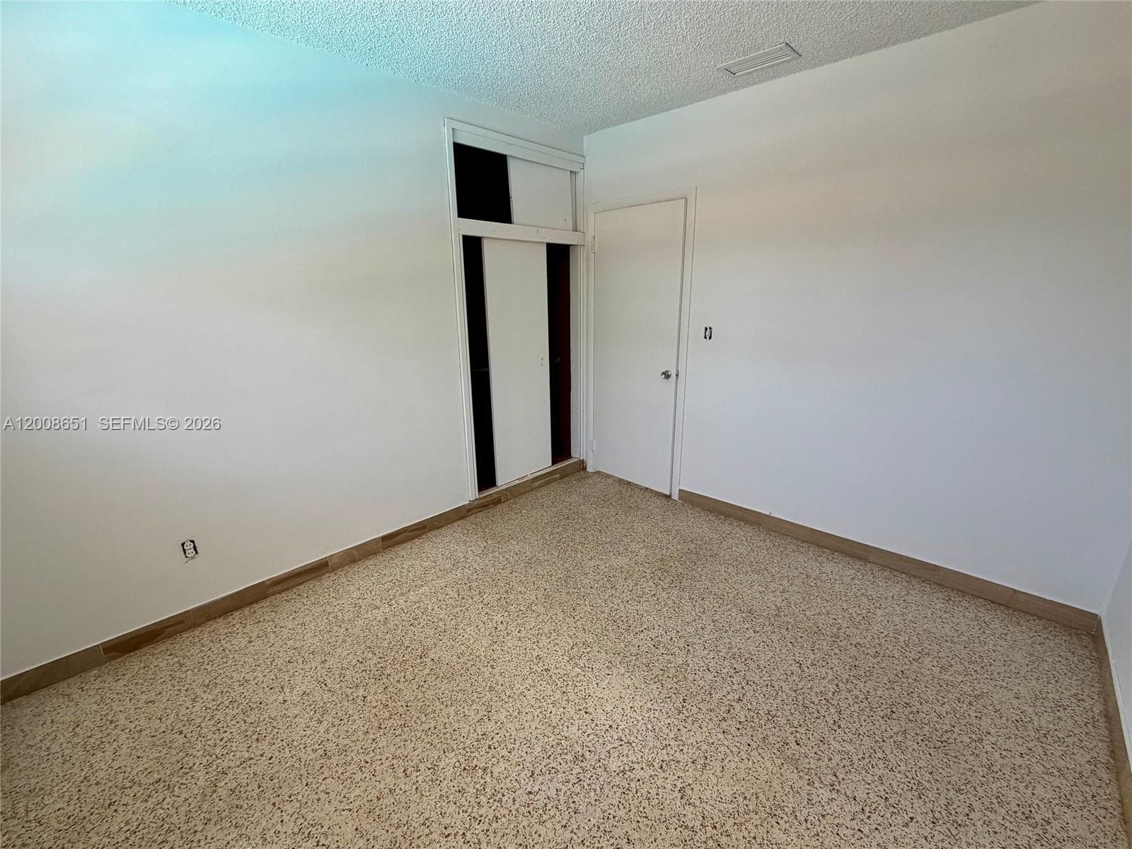 5373 W 10th Ct, Hialeah FL 33012 — 18
