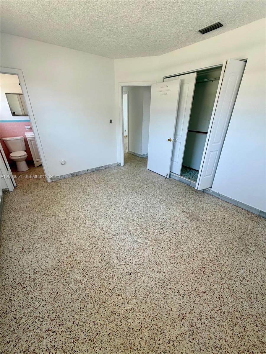 5373 W 10th Ct, Hialeah FL 33012 — 25