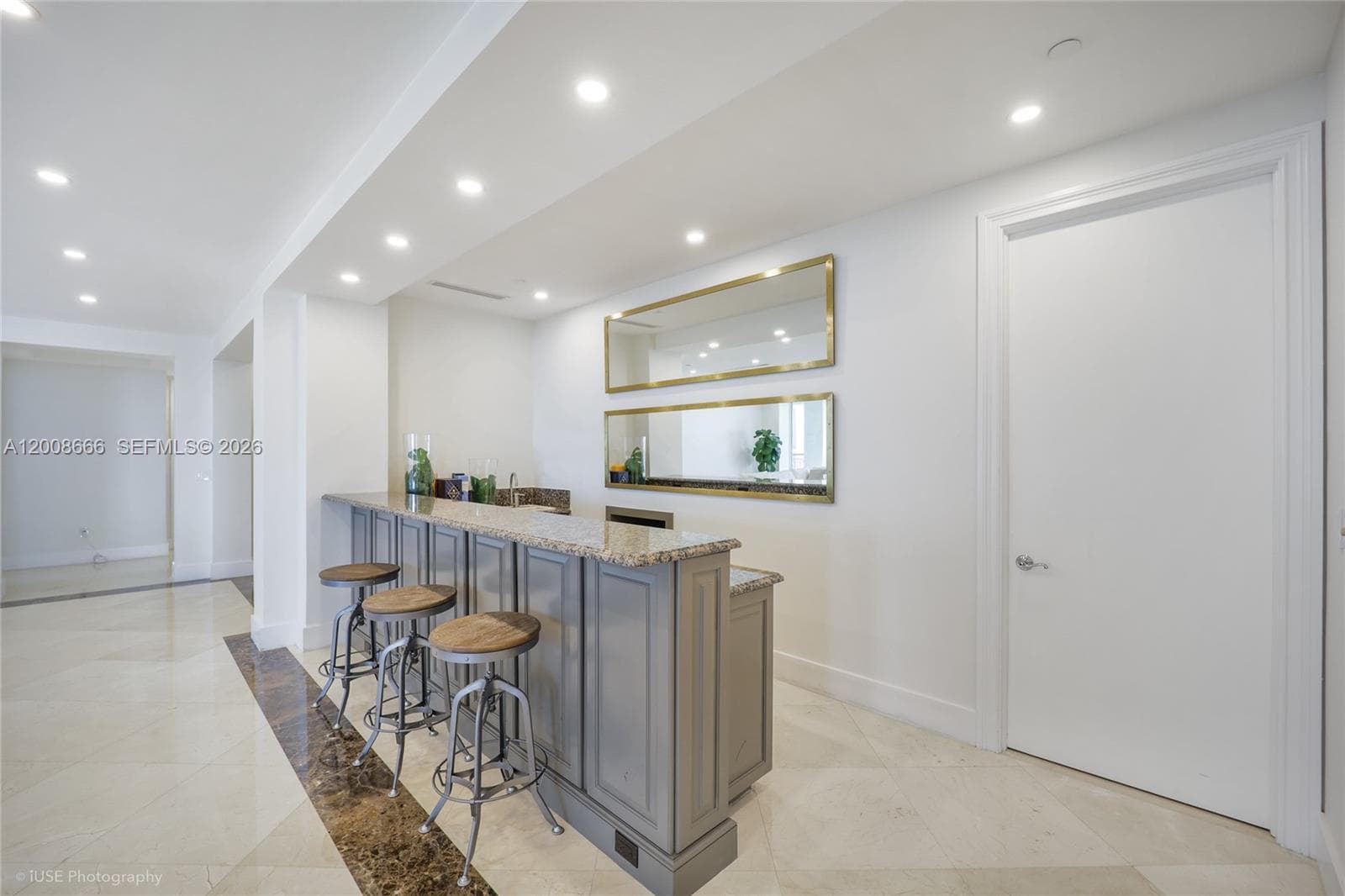 3400 SW 27th Ave # 2202, Miami FL 33133 — 4