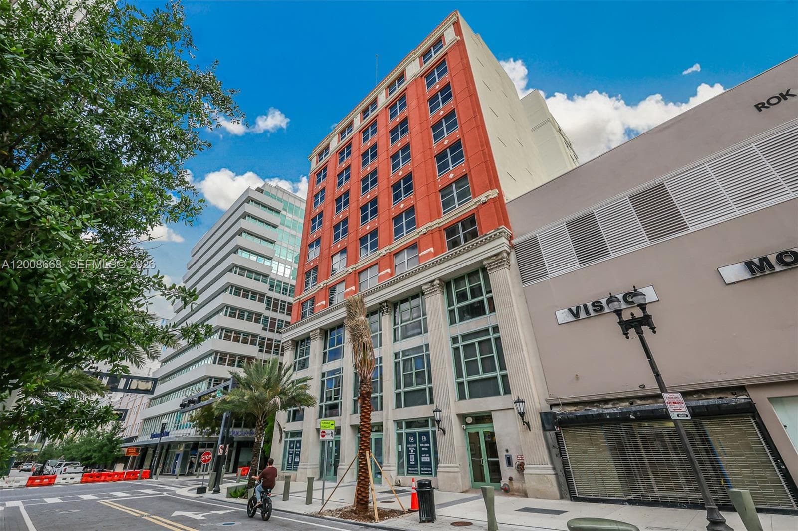 111 E Flagler St # 708, Miami FL 33131 — 27