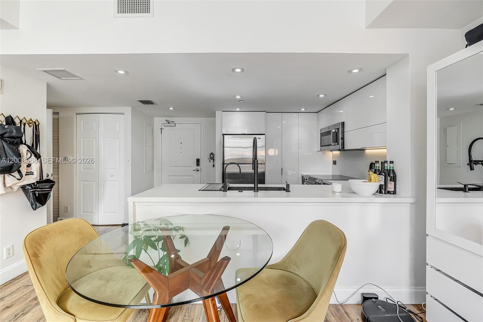 111 E Flagler St # 708, Miami FL 33131 — 6