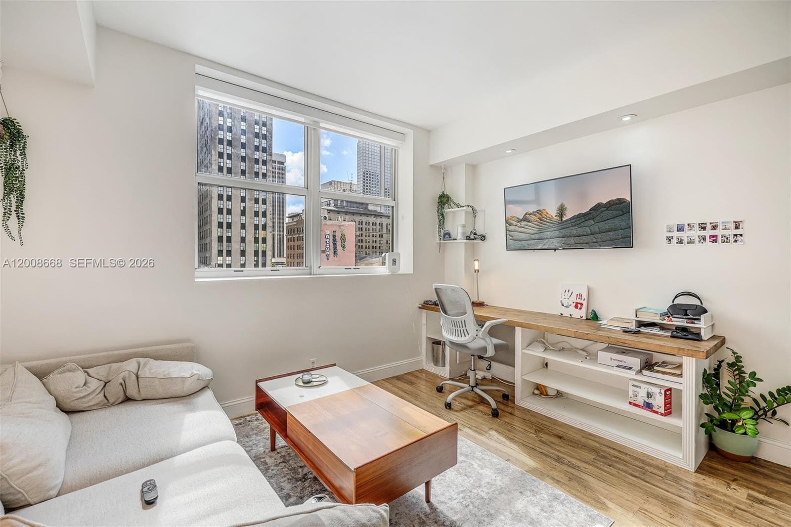 111 E Flagler St # 708, Miami FL 33131 — 10