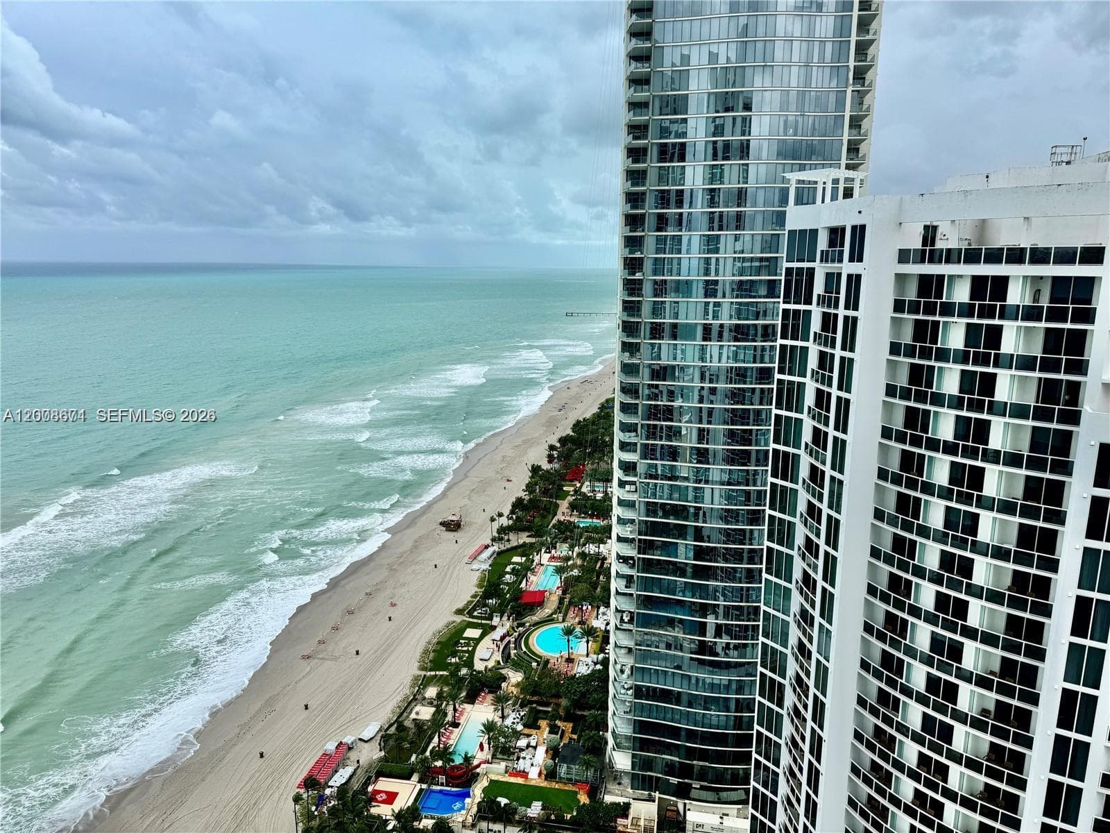 18101 Collins Ave # 4302, Sunny Isles Beach FL 33160 — 30