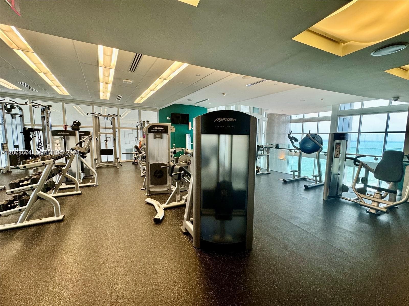 18101 Collins Ave # 4302, Sunny Isles Beach FL 33160 — 35