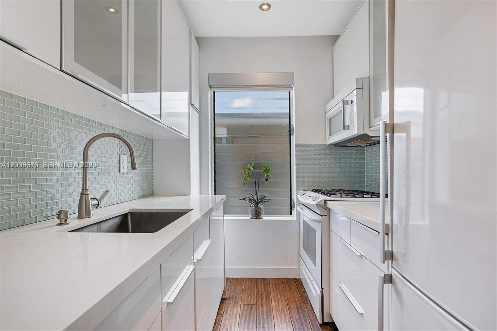 1050 Pennsylvania Ave # 29, Miami Beach FL 33139 — 9