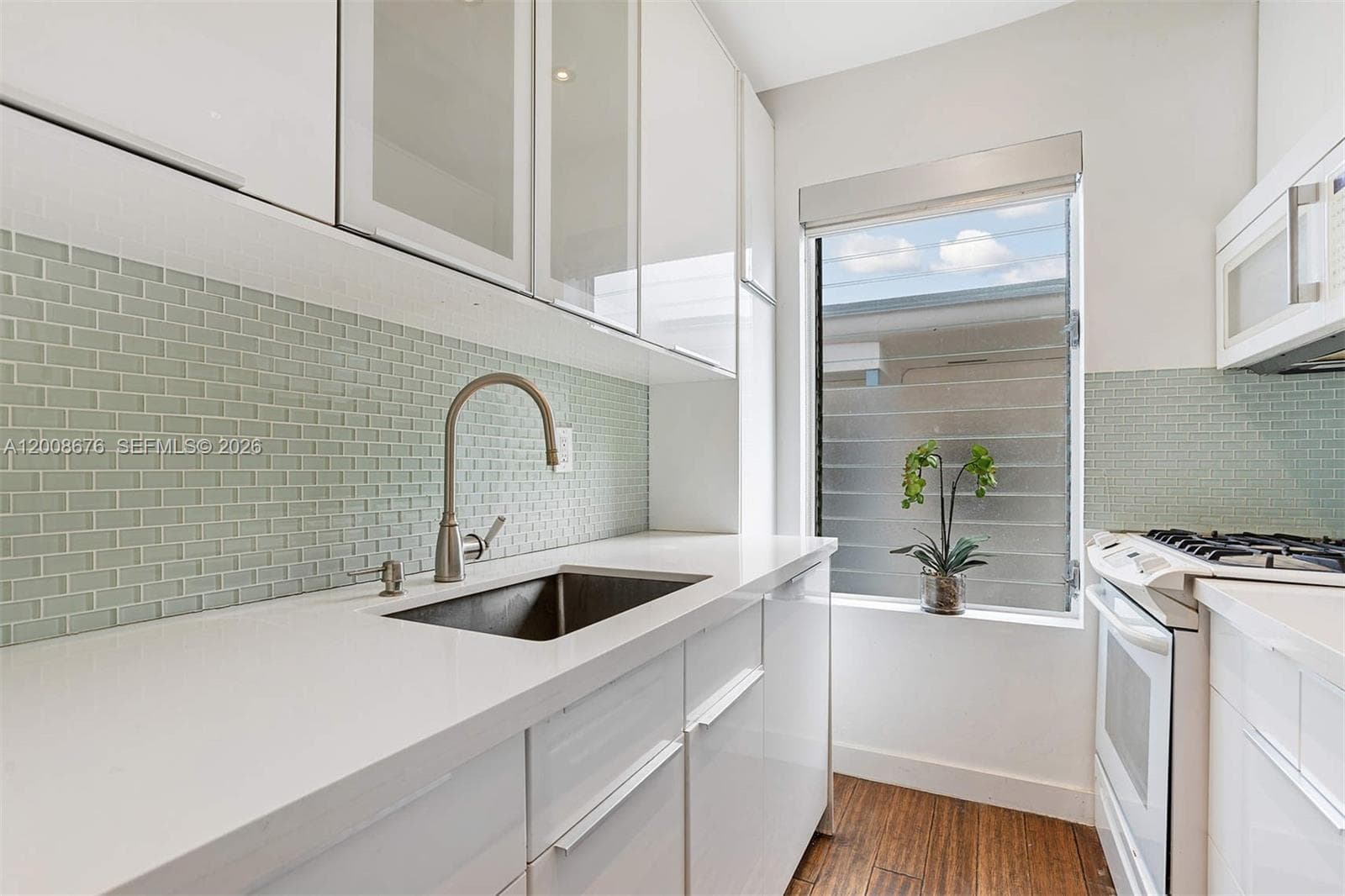 1050 Pennsylvania Ave # 29, Miami Beach FL 33139 — 10