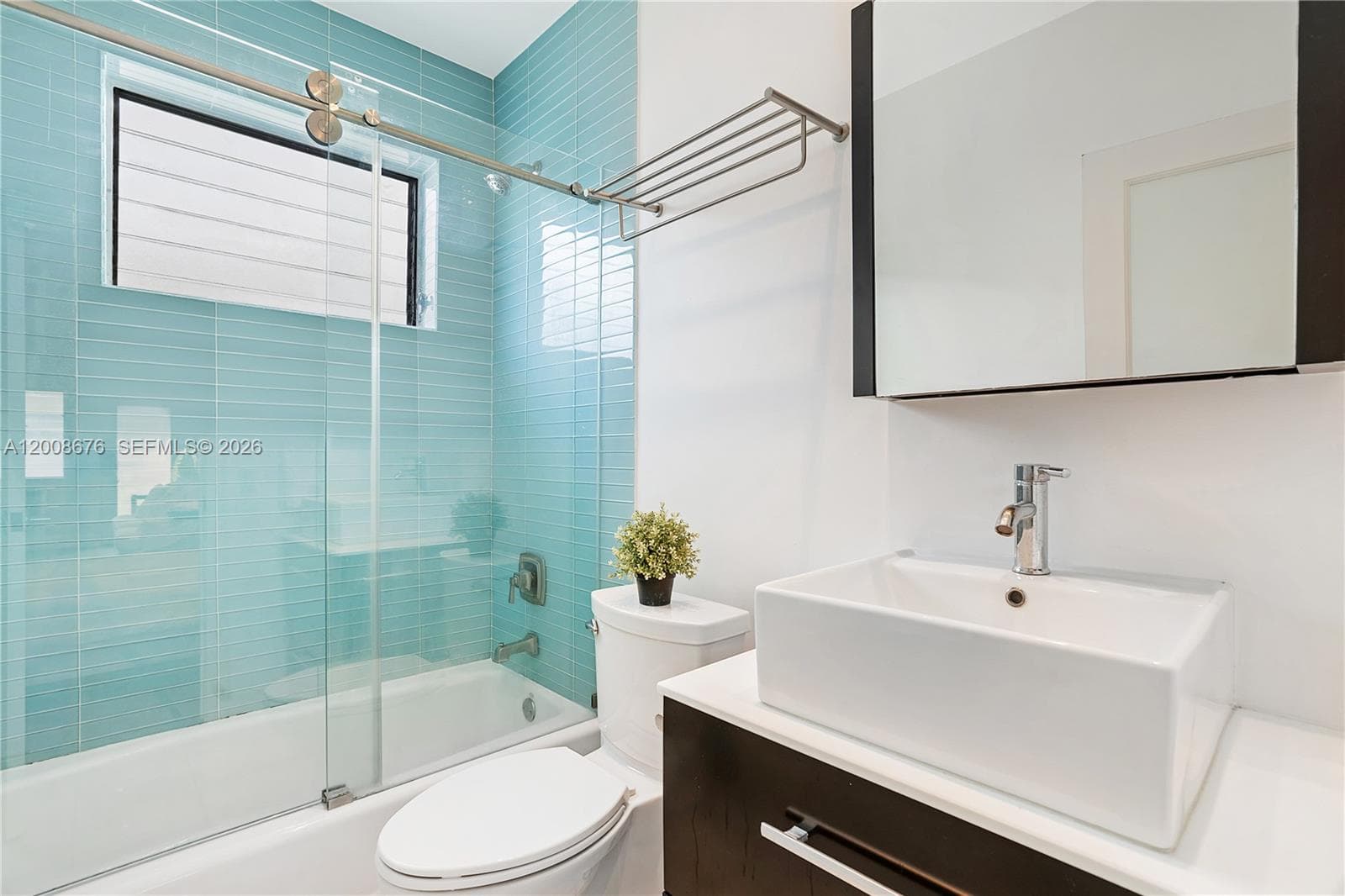 1050 Pennsylvania Ave # 29, Miami Beach FL 33139 — 18
