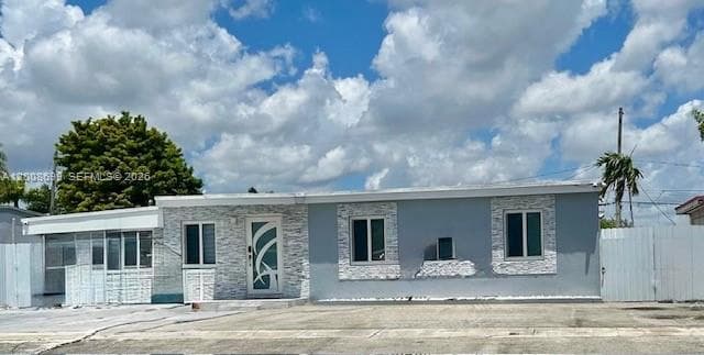 367 W 33rd St, Hialeah FL 33012 — 20