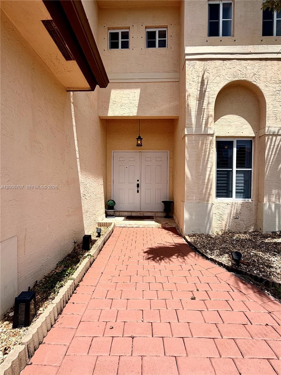 2609 NE 42nd Ave, Homestead FL 33033 — 3
