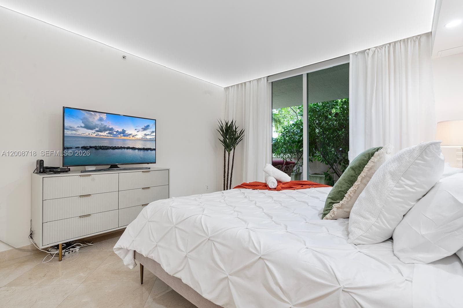 17555 Atlantic Blvd # 508, Sunny Isles Beach FL 33160 — 15