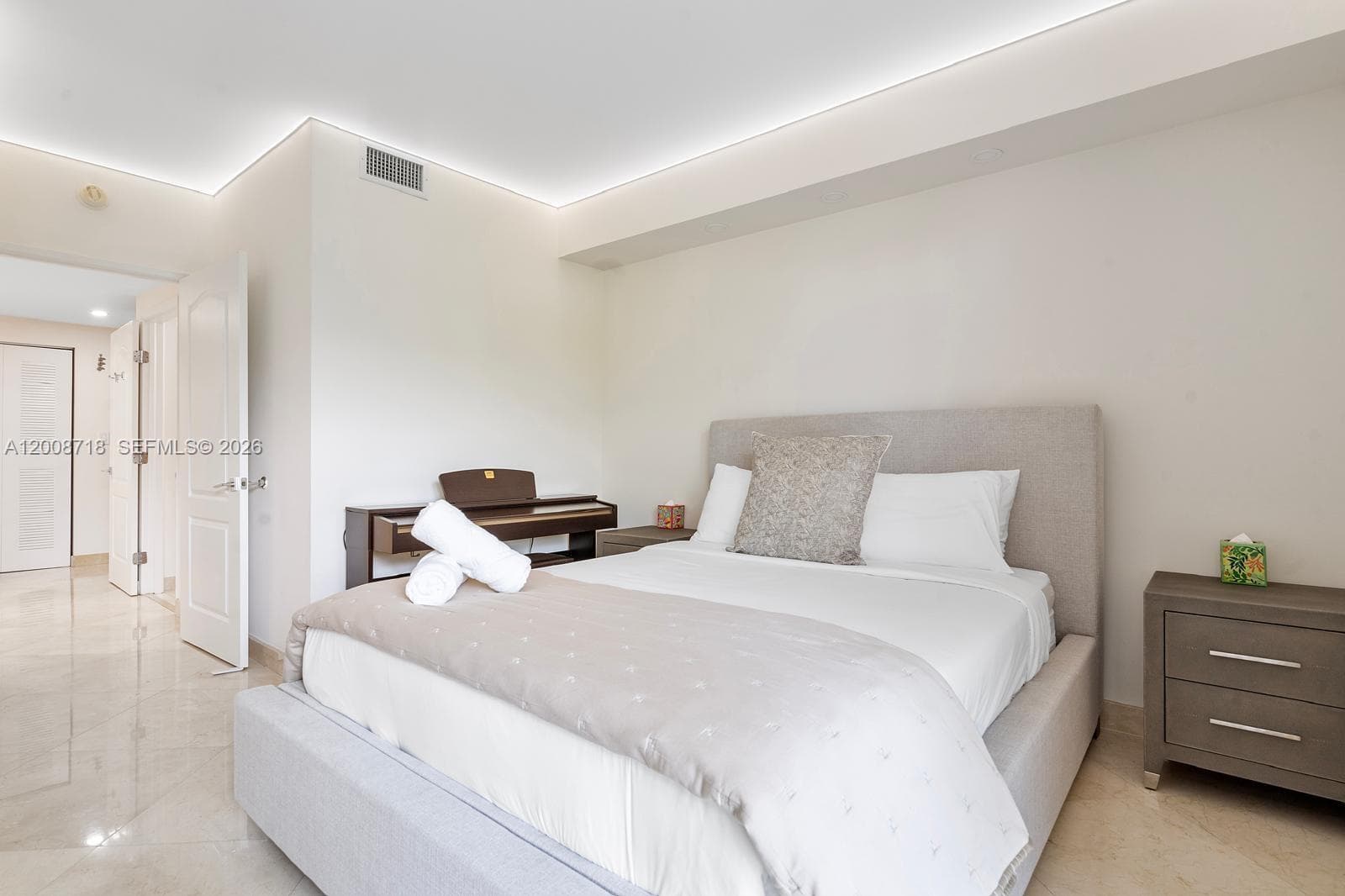 17555 Atlantic Blvd # 508, Sunny Isles Beach FL 33160 — 35
