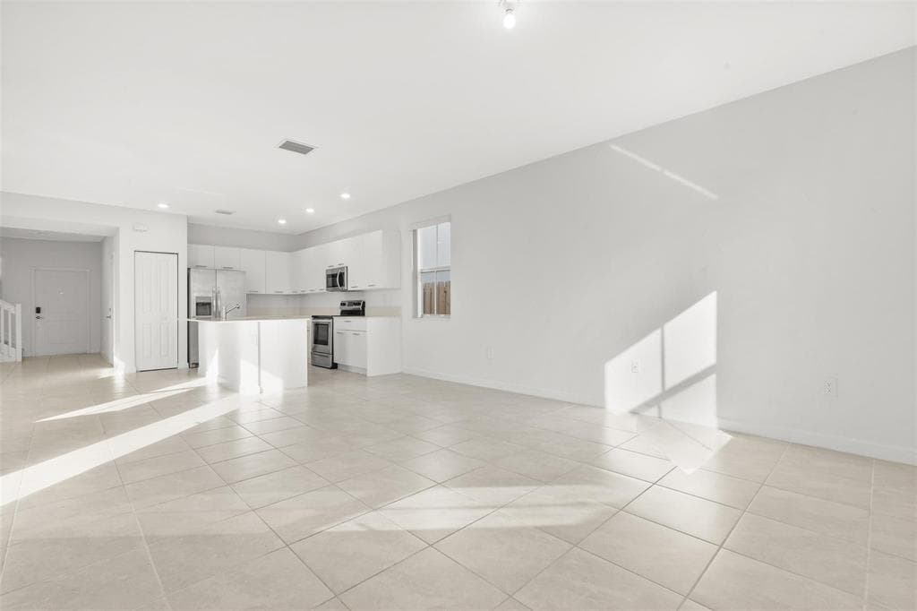 2441 NW 131st Circle # 2441, Miami FL 33167 — 11