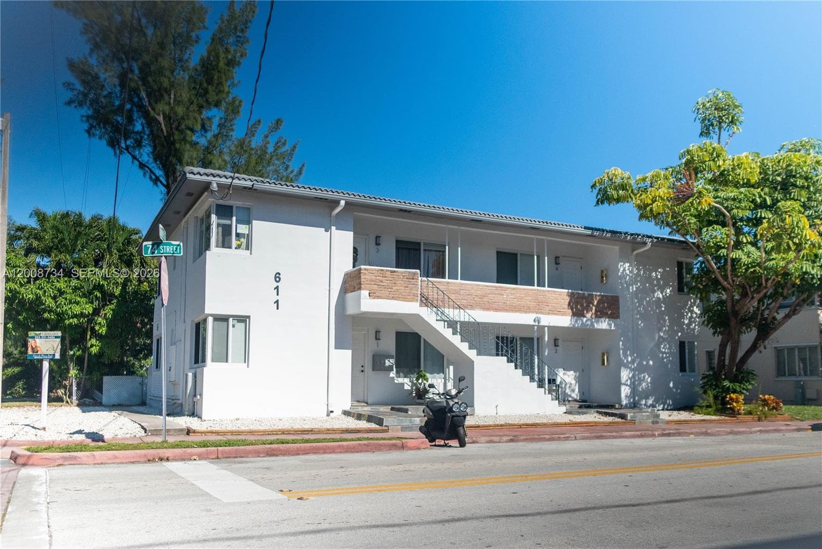 611 74th St, Miami Beach FL 33141 — 6