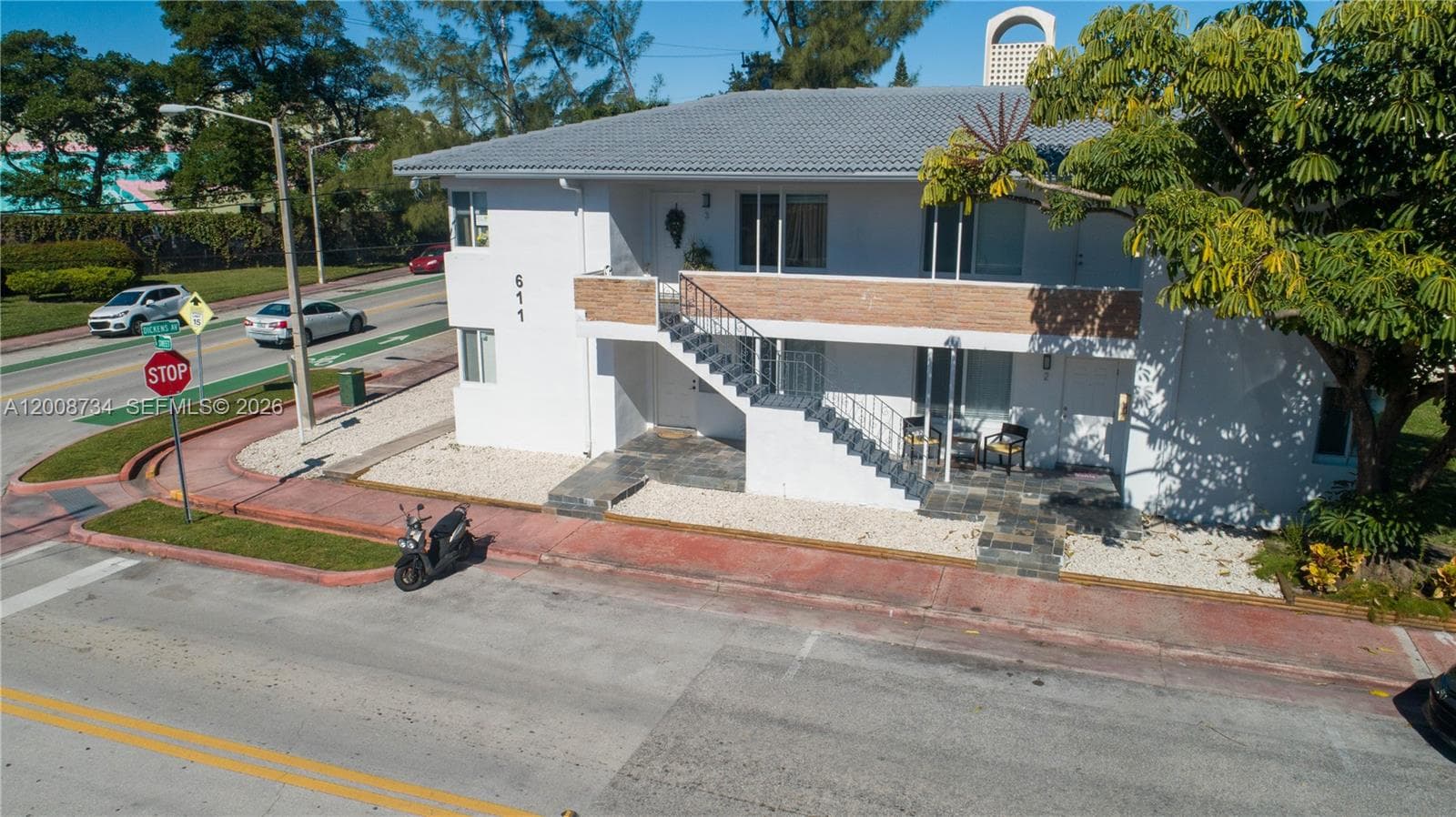 611 74th St, Miami Beach FL 33141 — 7