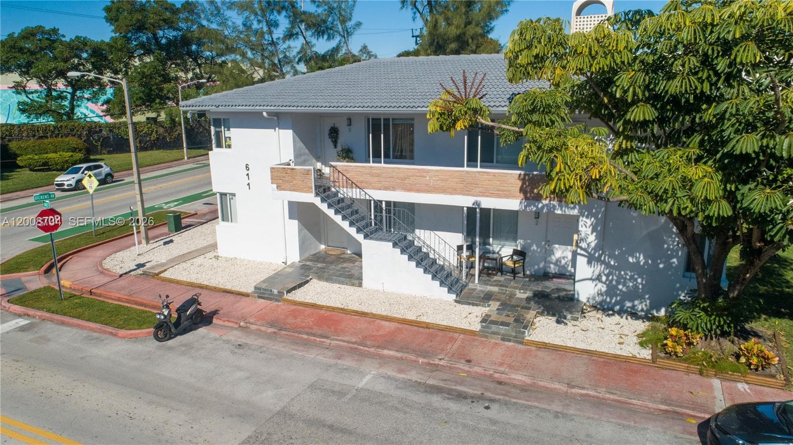 611 74th St, Miami Beach FL 33141 — 14