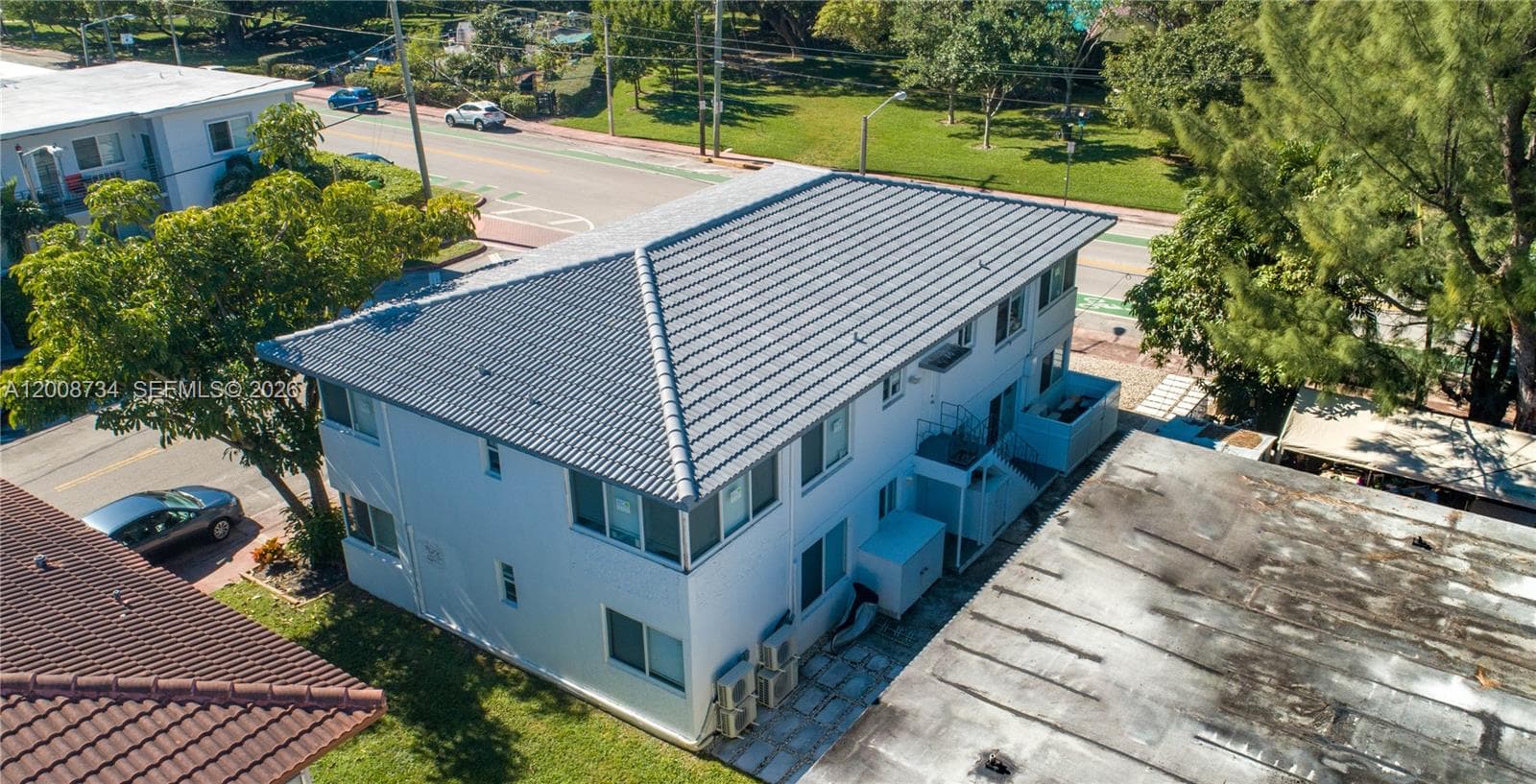 611 74th St, Miami Beach FL 33141 — 11