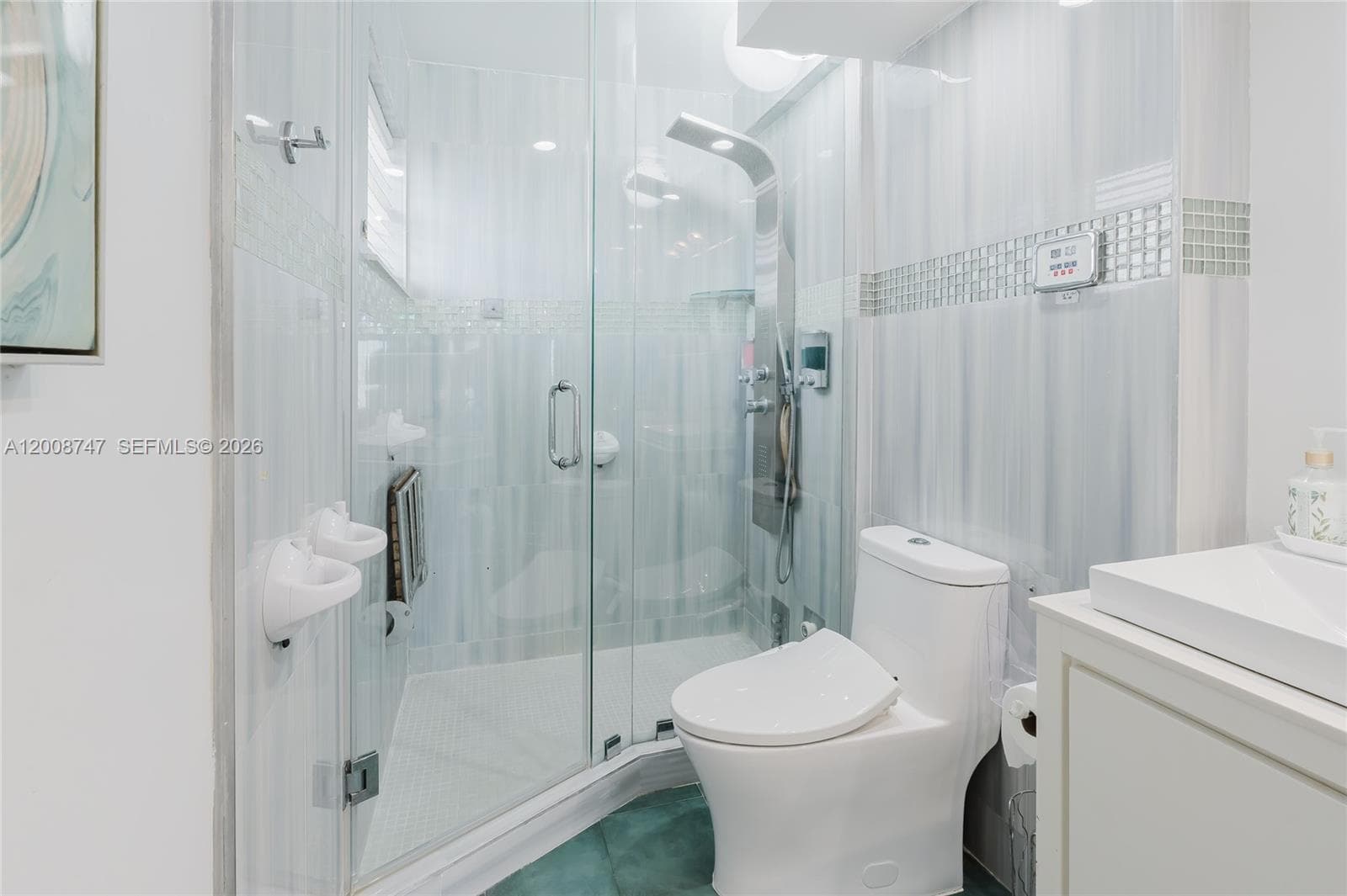 2625 Collins Ave # 803, Miami Beach FL 33140 — 34
