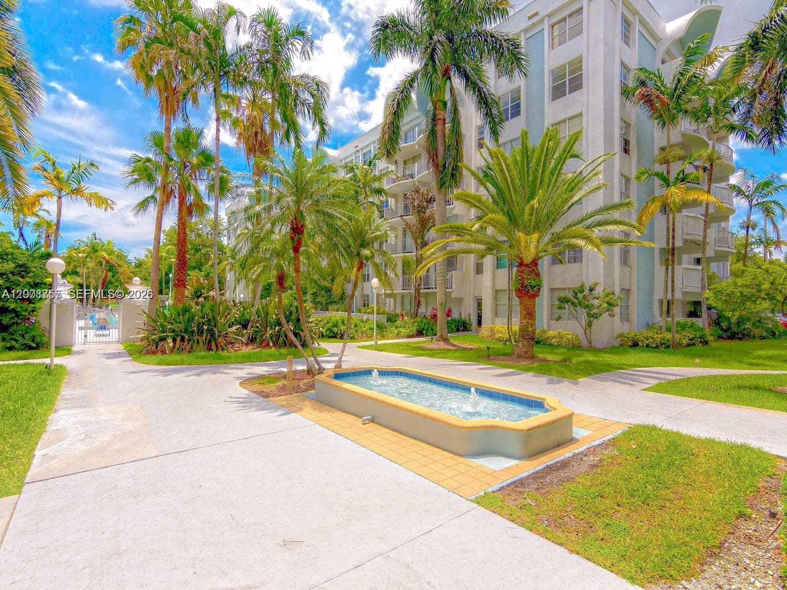 488 NW 165th St Rd # 610, Miami FL 33169 — 19