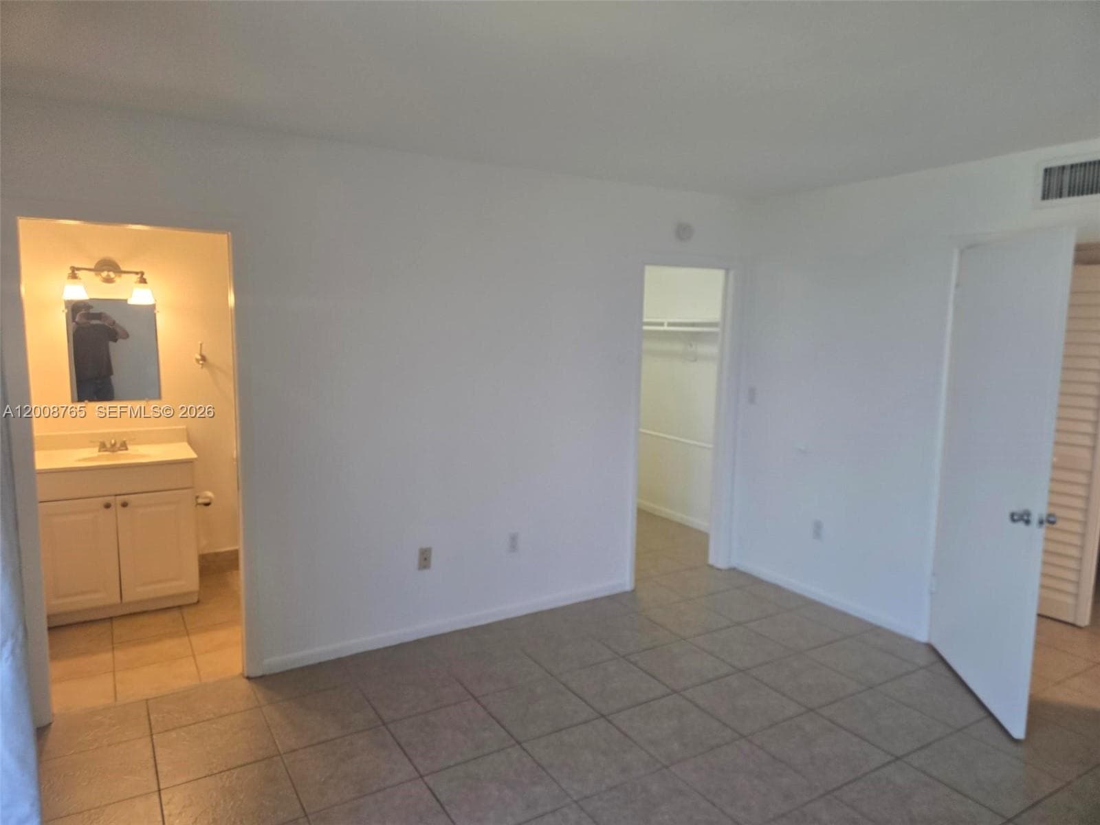 8045 SW 107th Ave # 323, Miami FL 33173 — 7
