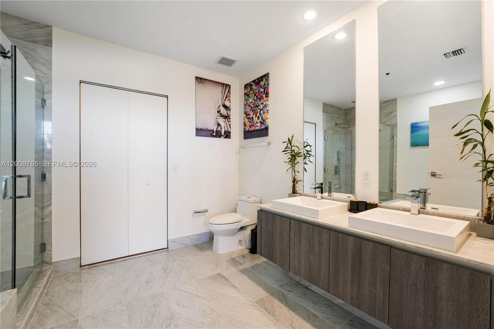 801 S Miami Ave # 5206, Miami FL 33130 — 20