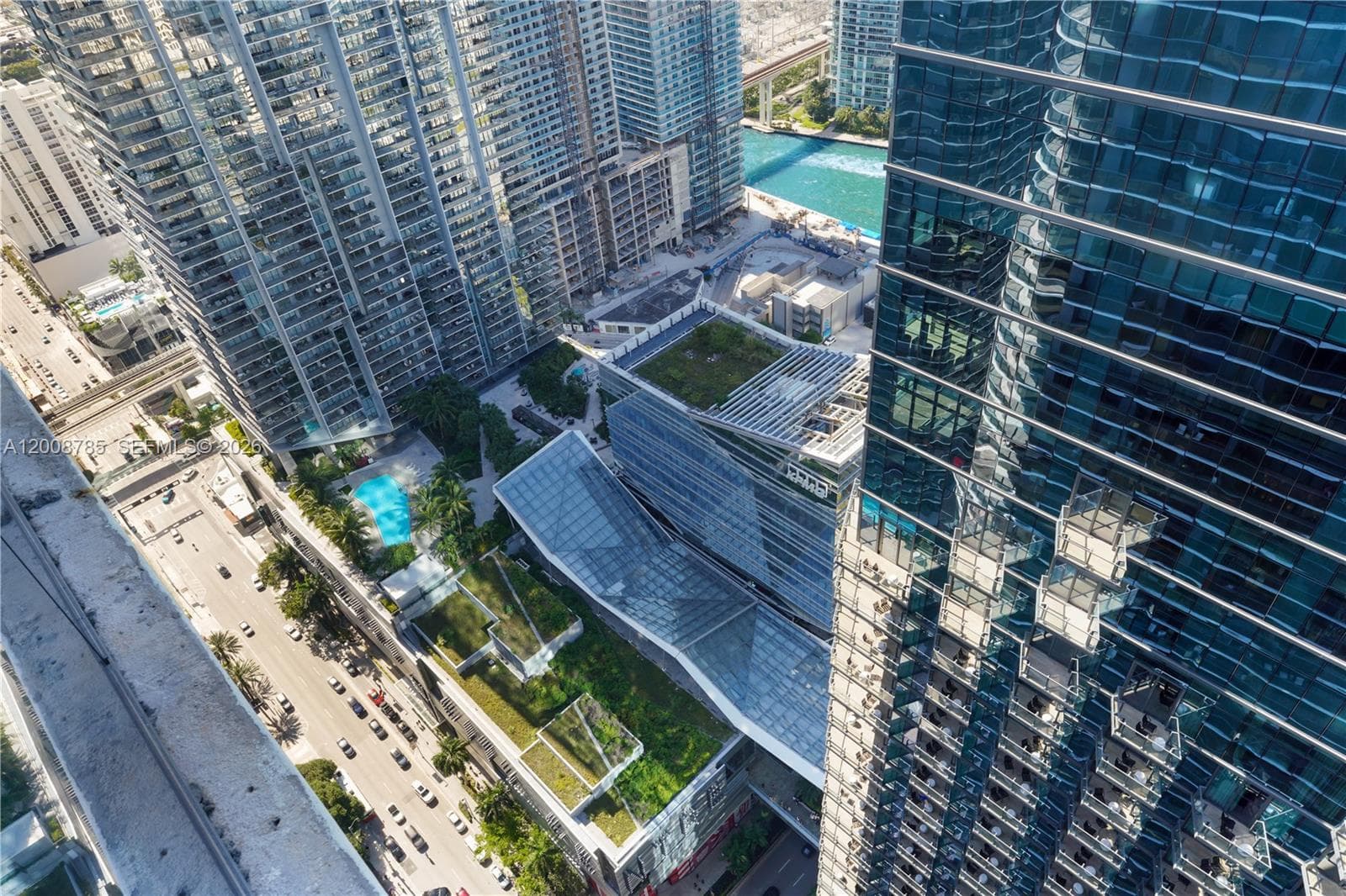 801 S Miami Ave # 5206, Miami FL 33130 — 24