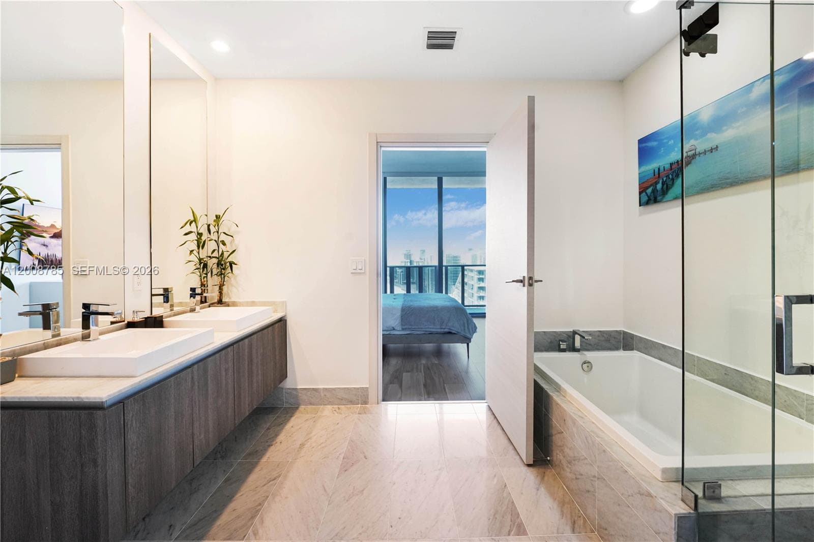 801 S Miami Ave # 5206, Miami FL 33130 — 18