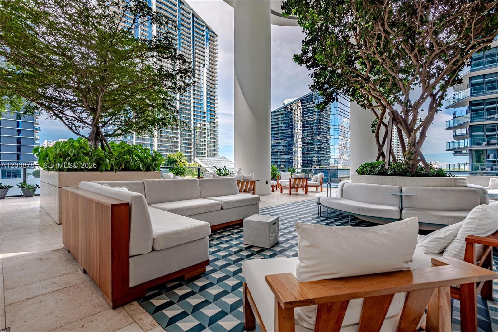 801 S Miami Ave # 5206, Miami FL 33130 — 37