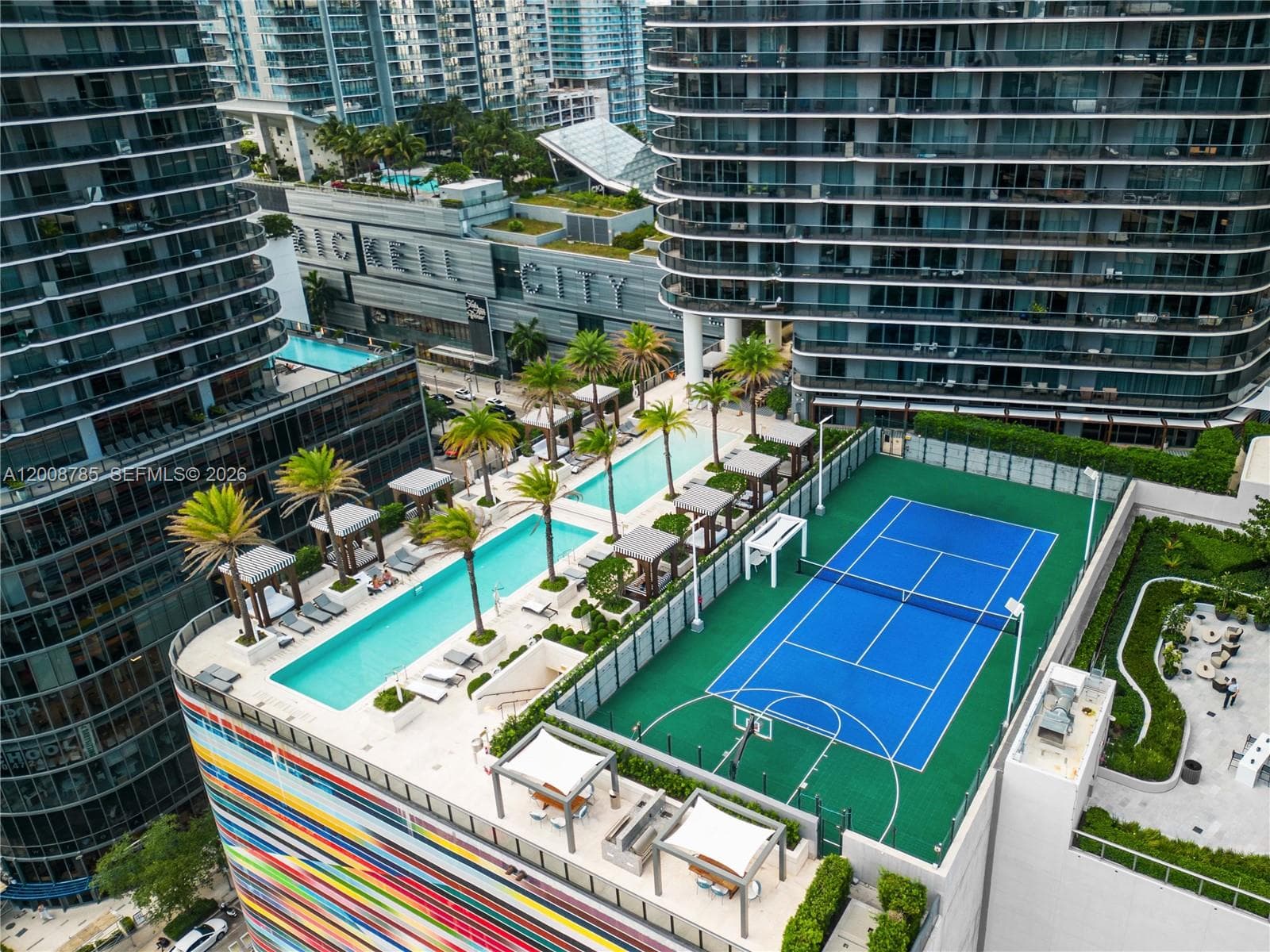 801 S Miami Ave # 5206, Miami FL 33130 — 35