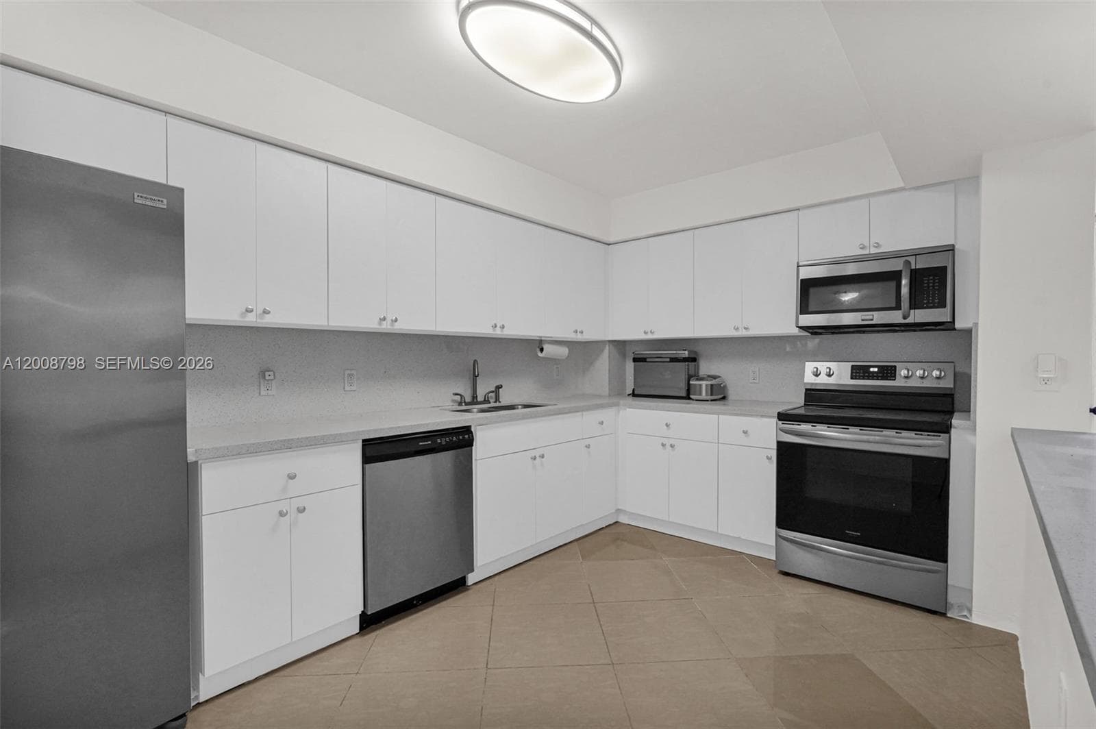 5825 Collins Ave # 2E, Miami Beach FL 33140 — 9