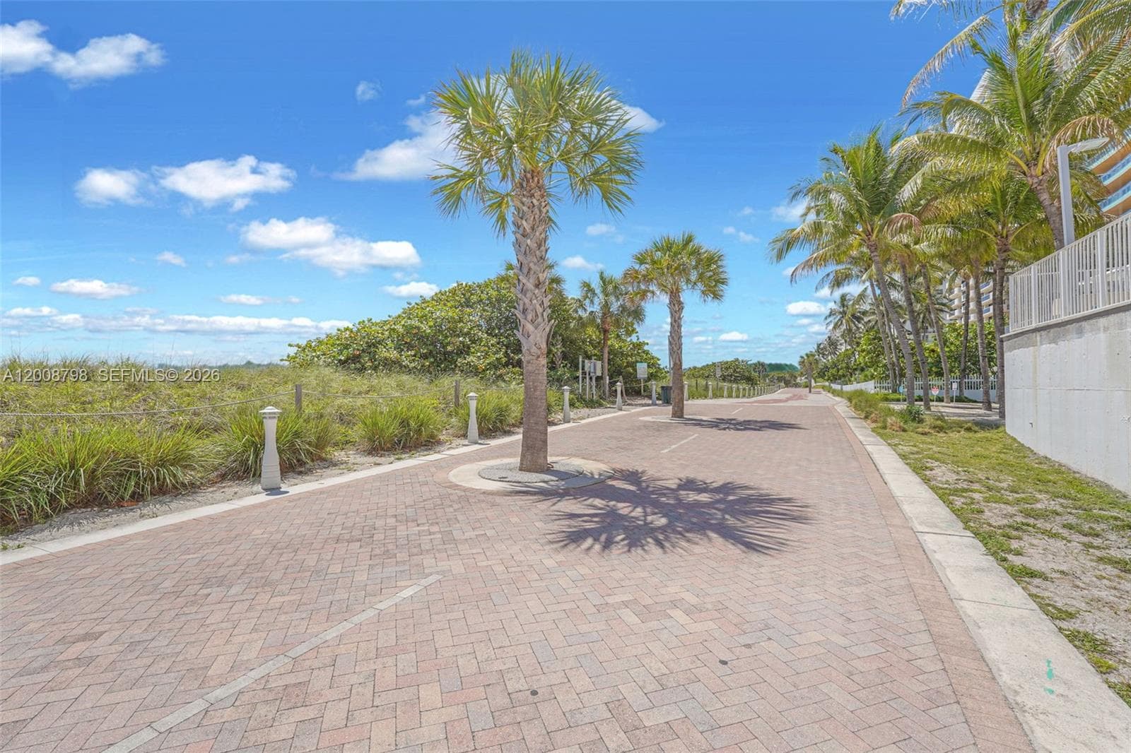 5825 Collins Ave # 2E, Miami Beach FL 33140 — 49