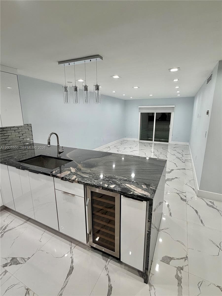 1100 W 35th St # 4, Hialeah FL 33012 — 2