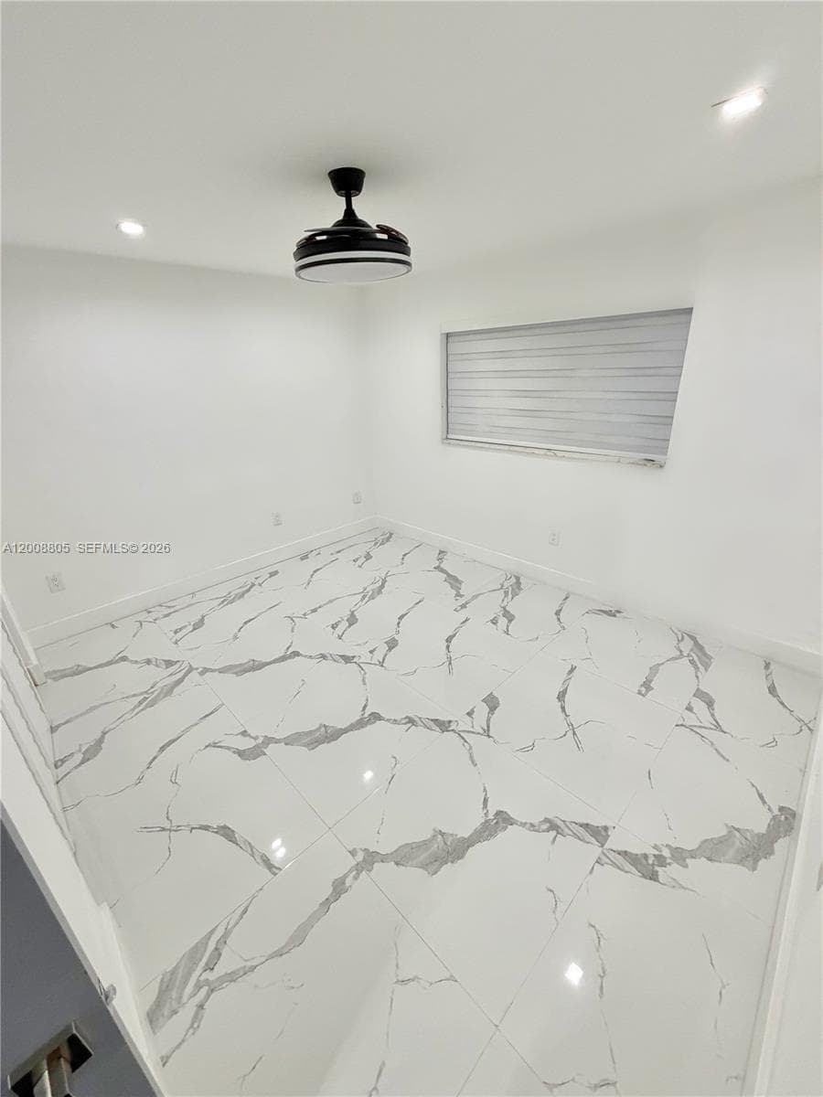 1100 W 35th St # 4, Hialeah FL 33012 — 6