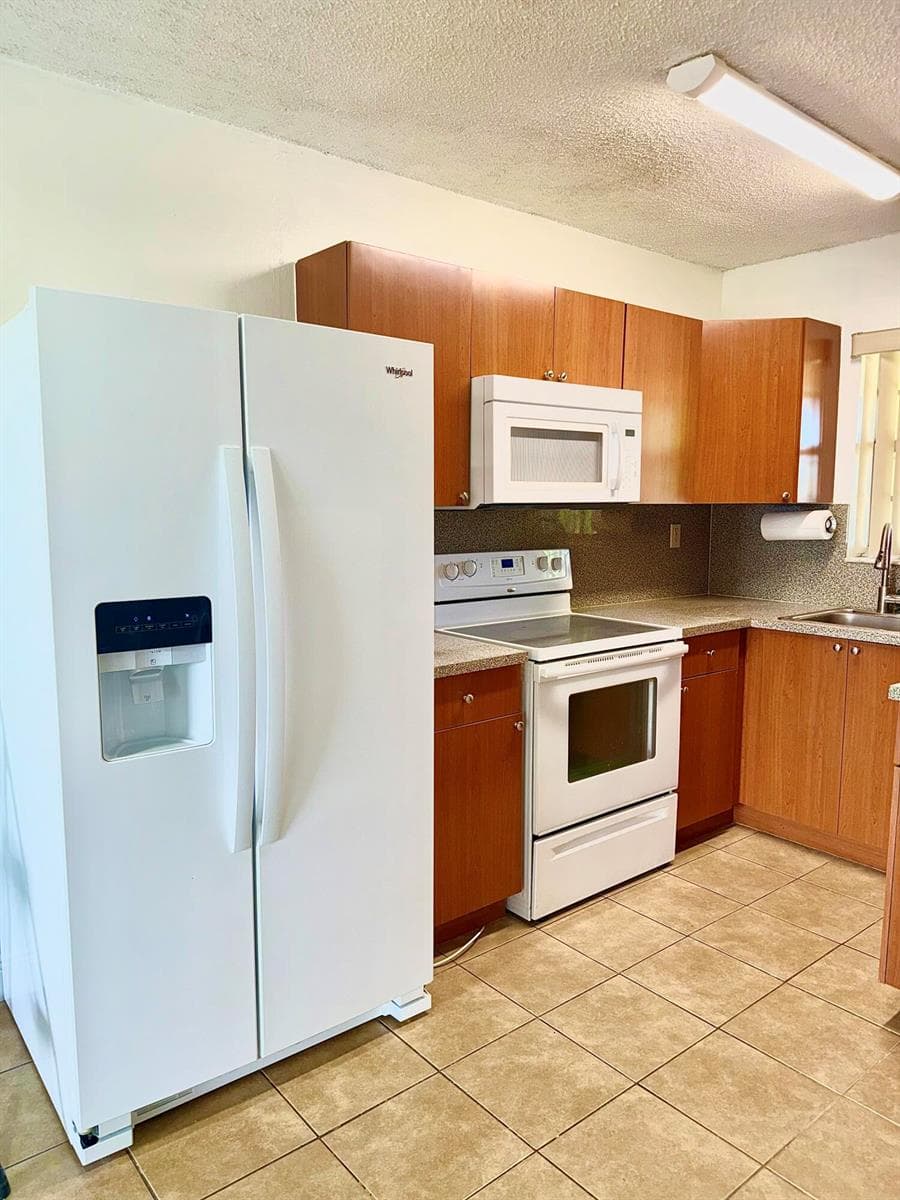 4050 NW 135th Street # 1, Opa-Locka FL 33054 — 4