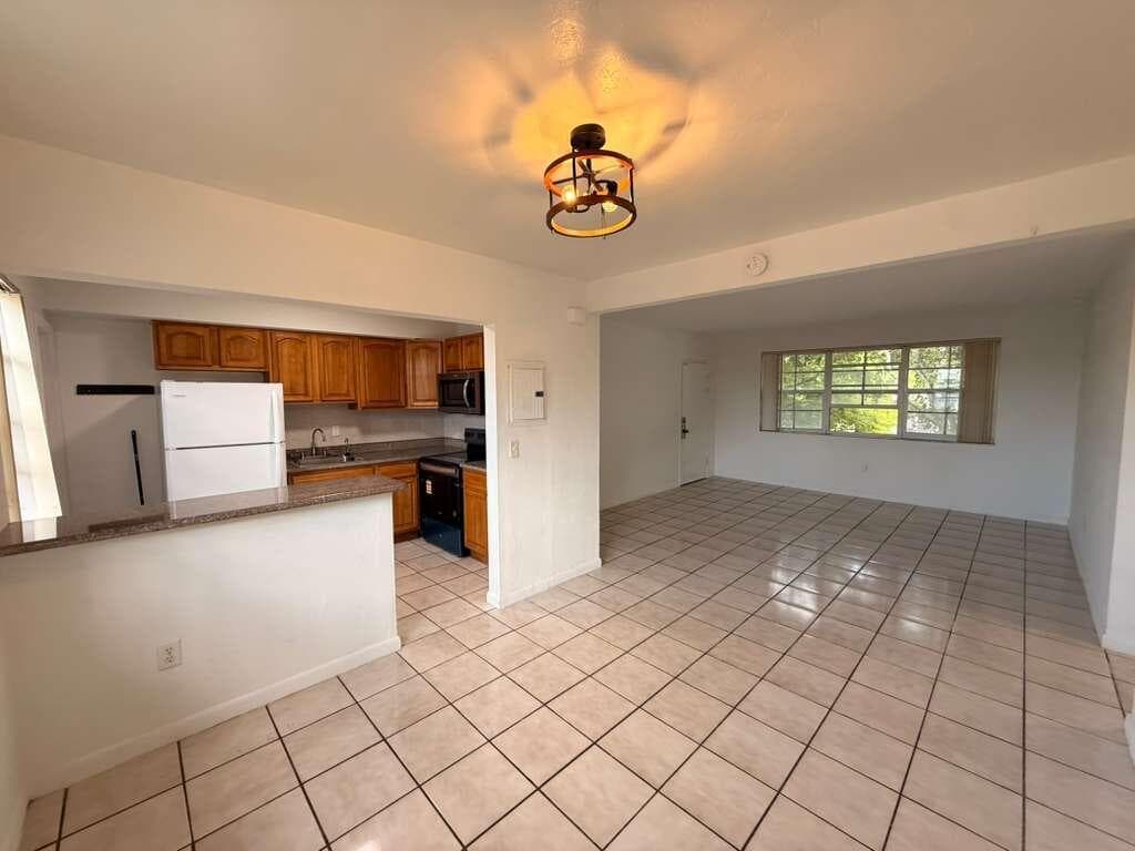 605 84th Street, Miami Beach FL 33141 — 6