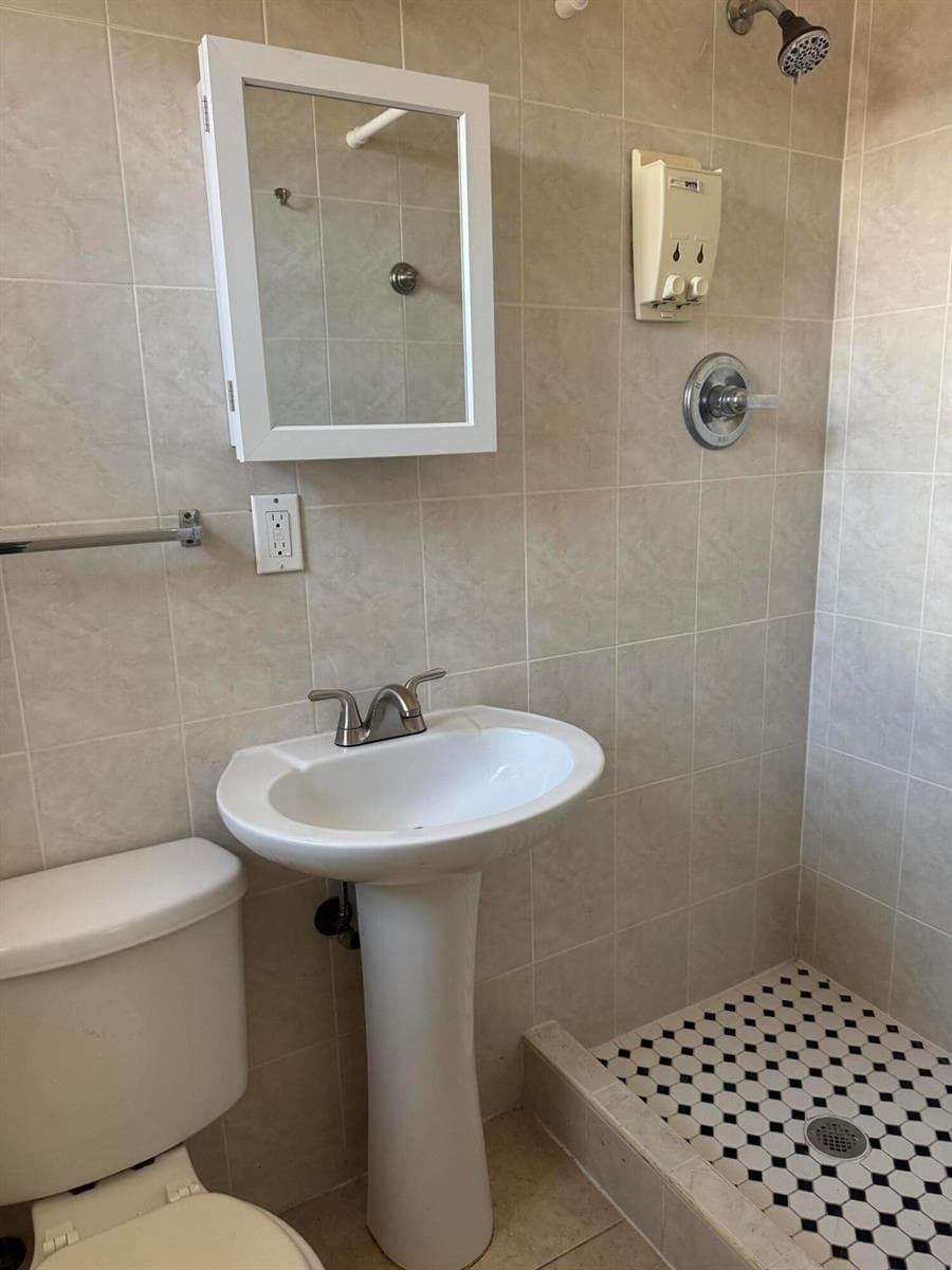 605 84th Street, Miami Beach FL 33141 — 18