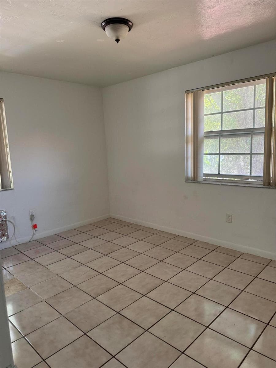 605 84th Street, Miami Beach FL 33141 — 19