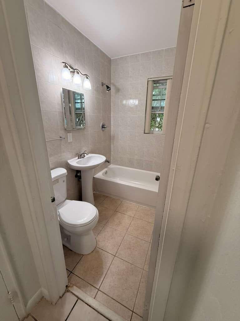 605 84th Street, Miami Beach FL 33141 — 8