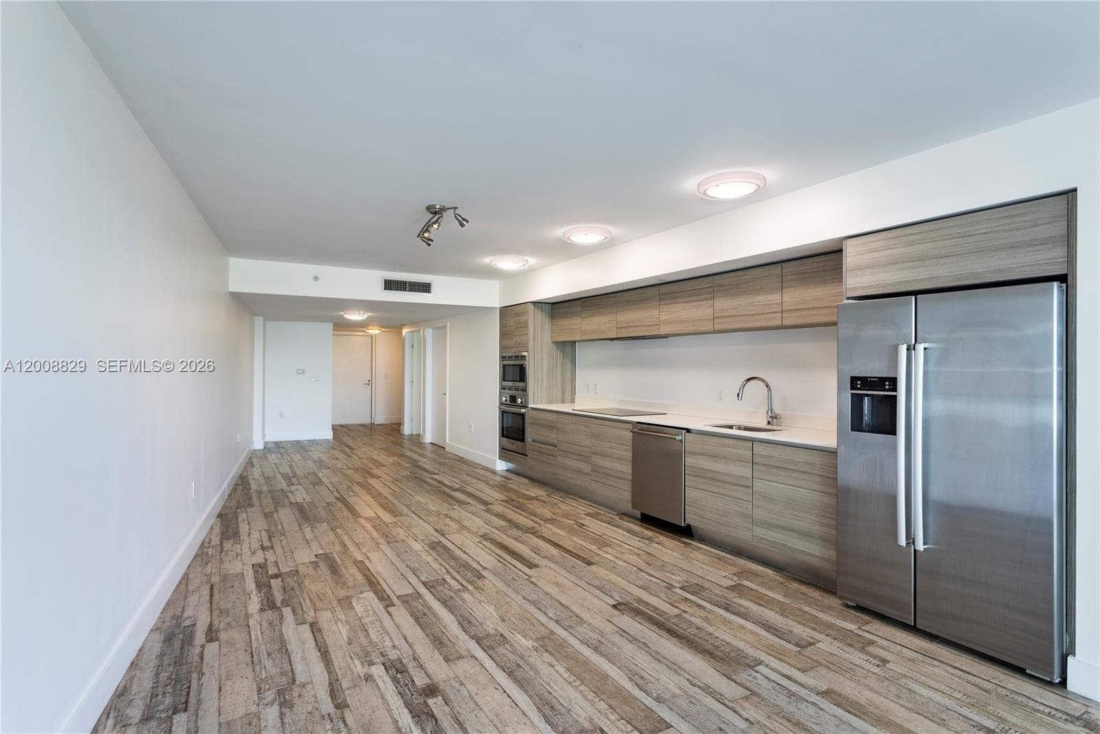 Amd Pl Of 2nd Ocean Front, Miami Beach, FL — 11