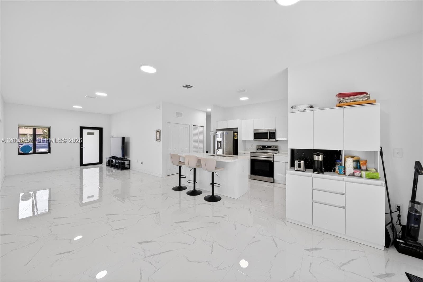 1864 NW 84th St, Miami FL 33147 — 3