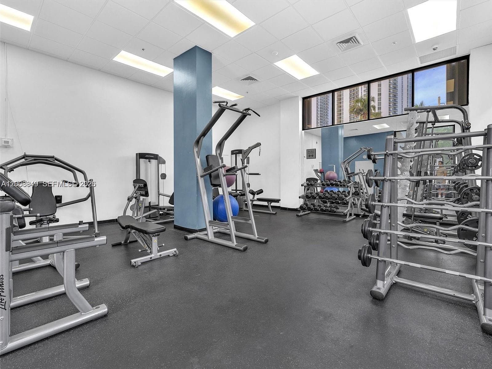 100 Bayview Dr # 508, Sunny Isles Beach FL 33160 — 25
