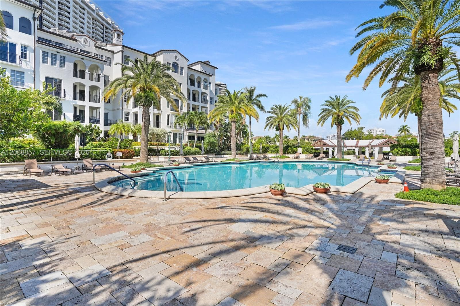 3700 Island Blvd # C307, Aventura FL 33160 — 23