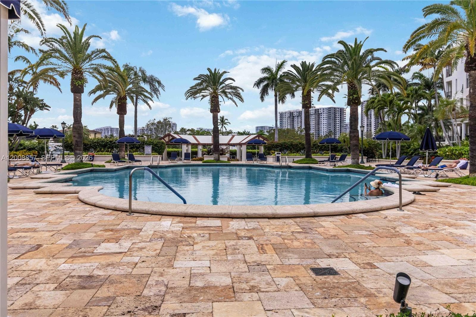 3700 Island Blvd # C307, Aventura FL 33160 — 56