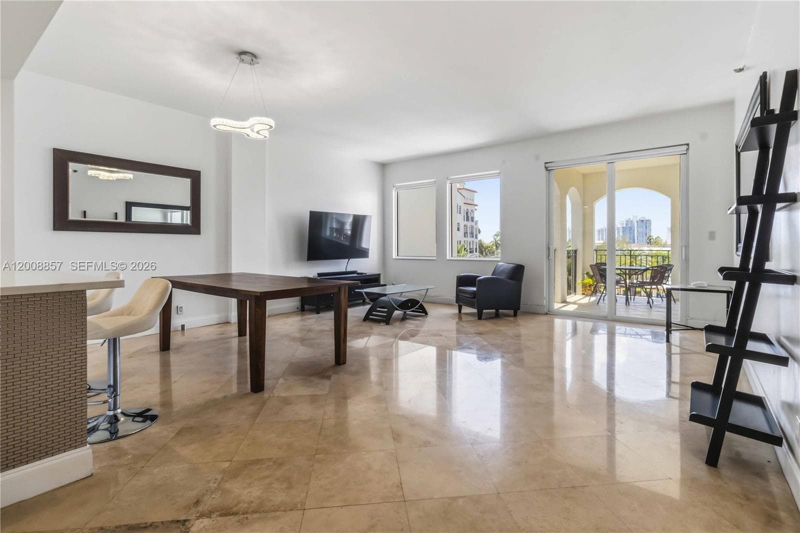 3700 Island Blvd # C307, Aventura FL 33160 — 32