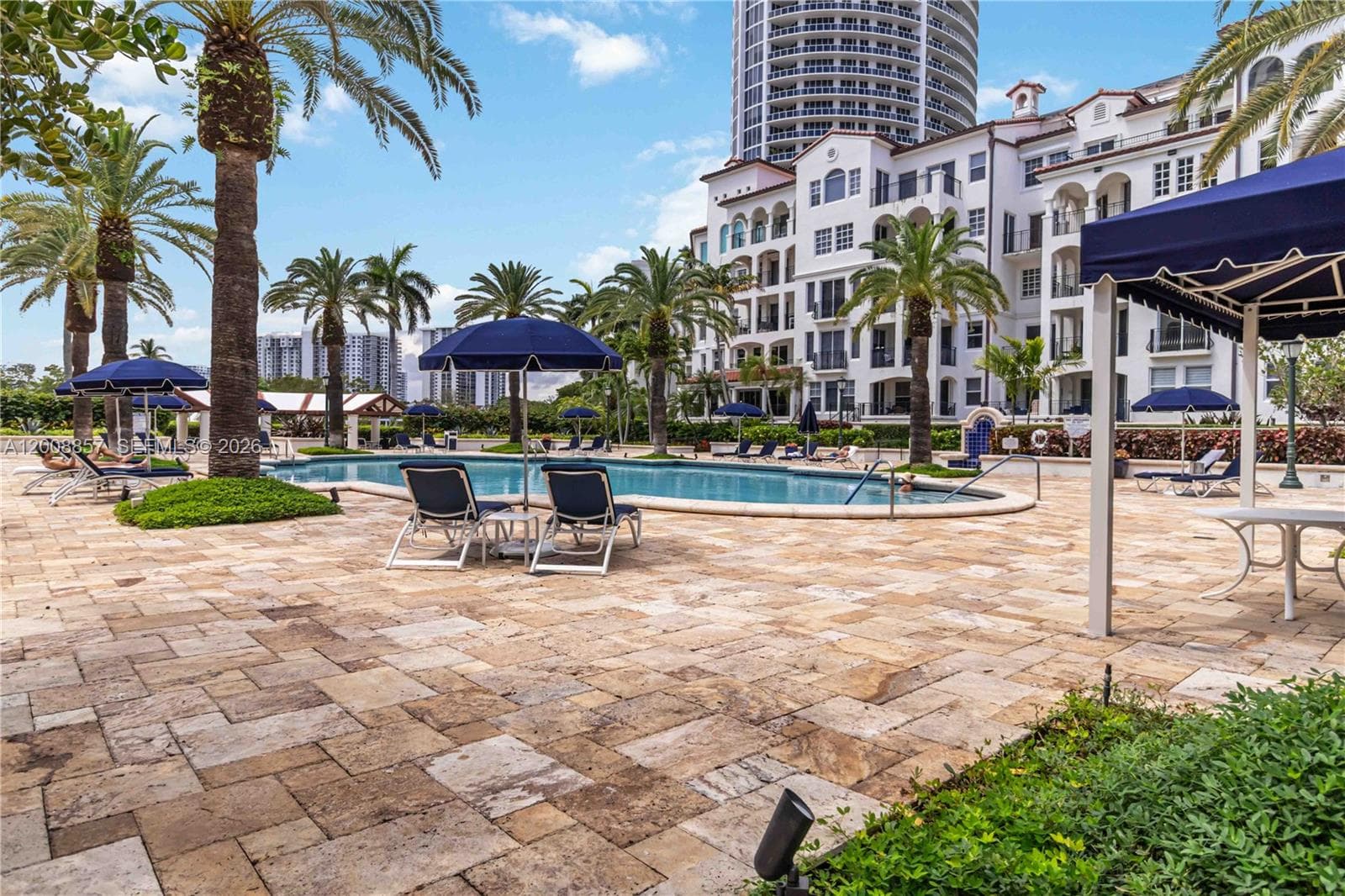 3700 Island Blvd # C307, Aventura FL 33160 — 55