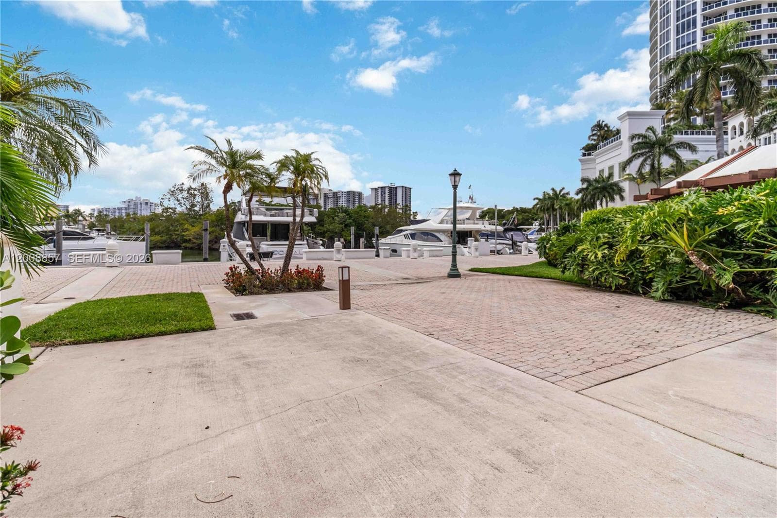 3700 Island Blvd # C307, Aventura FL 33160 — 59